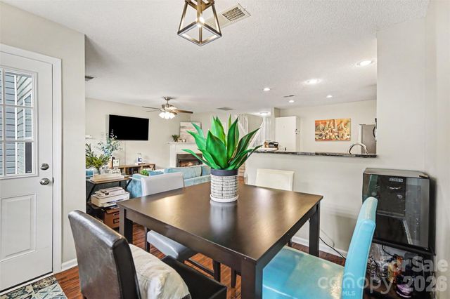 9725 Mattforest Circle, Charlotte, NC 28277