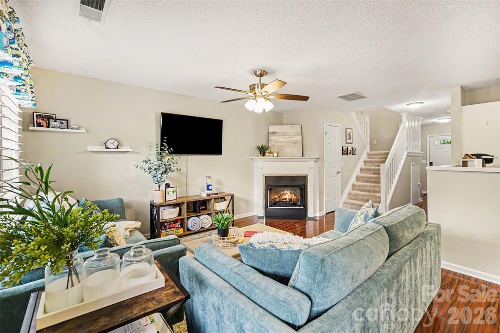 9725 Mattforest Circle, Charlotte, NC 28277