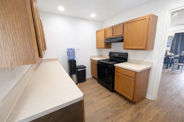 1710 Manor Garden, Greenville, TX 75401