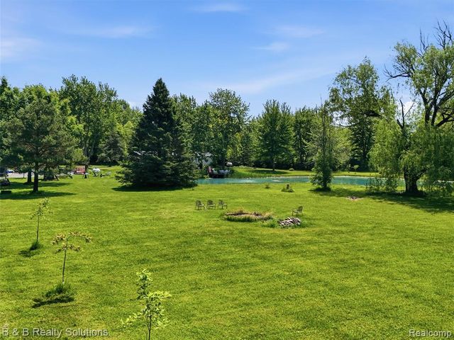 60455 Bates Road, New Haven, MI 48048