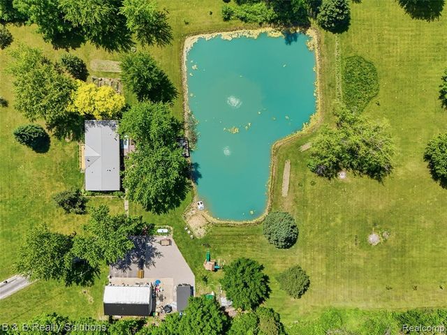 60455 Bates Road, New Haven, MI 48048
