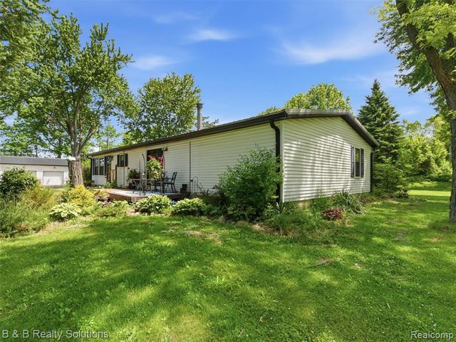 60455 Bates Road, New Haven, MI 48048
