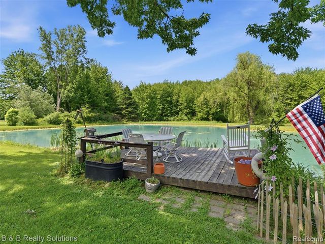 60455 Bates Road, New Haven, MI 48048