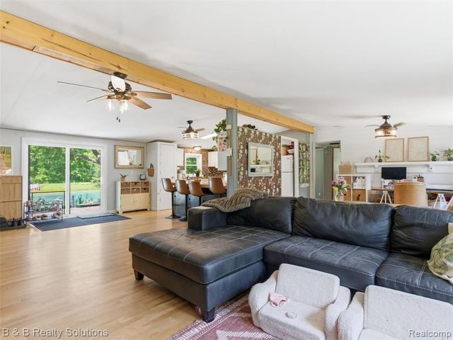 60455 Bates Road, New Haven, MI 48048