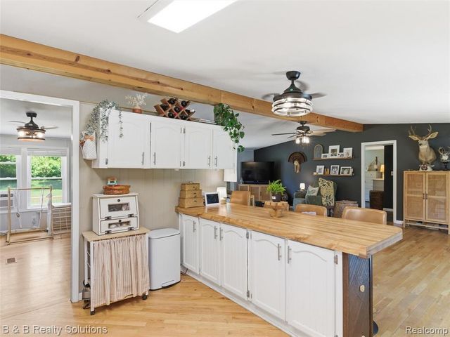 60455 Bates Road, New Haven, MI 48048