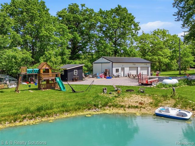 60455 Bates Road, New Haven, MI 48048