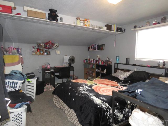 313 E Kearney St, Caldwell, ID 83605