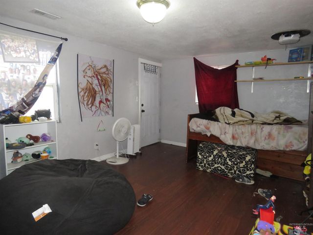 313 E Kearney St, Caldwell, ID 83605