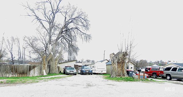 313 E Kearney St, Caldwell, ID 83605