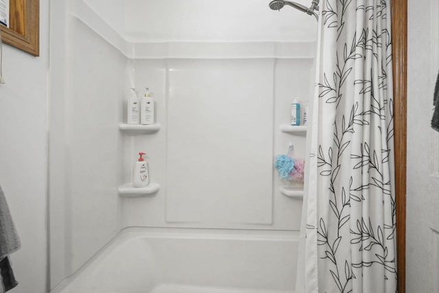 5604 Bjelde Lane, Monona, WI 53716