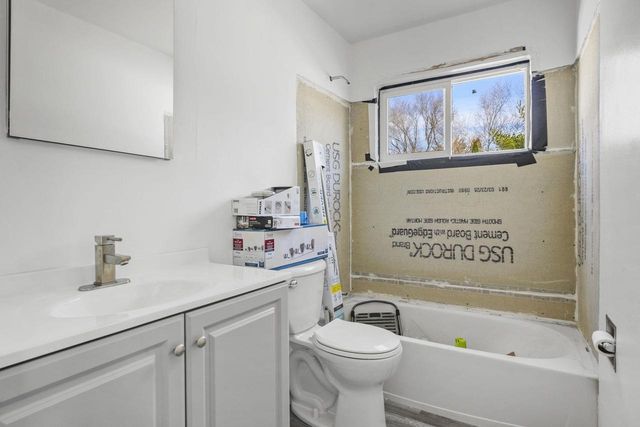 5604 Bjelde Lane, Monona, WI 53716