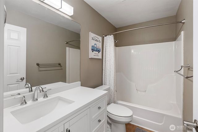 2008 Becky Avenue, Port Orchard, WA 98366