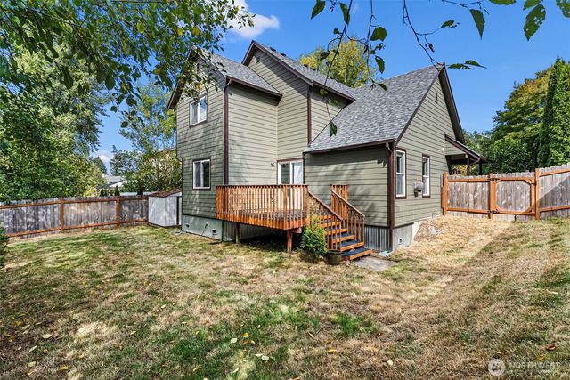 2008 Becky Avenue, Port Orchard, WA 98366