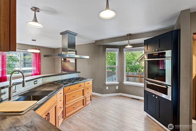 2008 Becky Avenue, Port Orchard, WA 98366