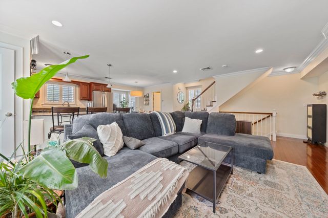 580 Quarry St 9, Quincy, MA 02169