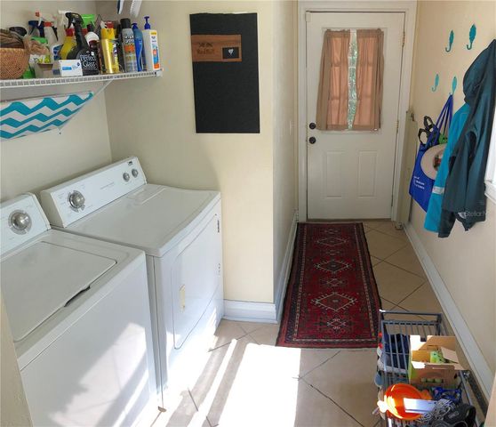 2060 NW 3RD AVENUE, Gainesville, FL 32607