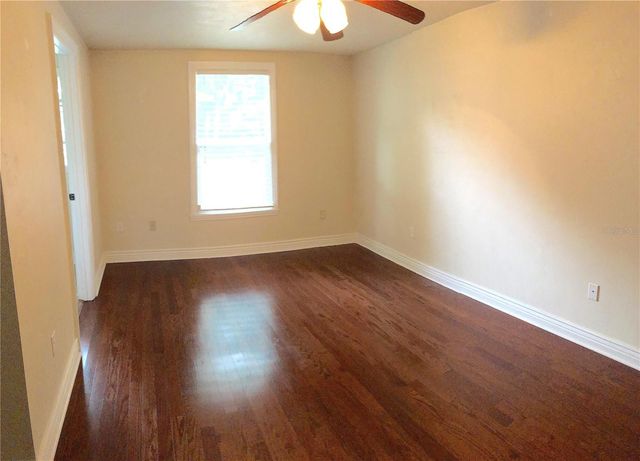 2060 NW 3RD AVENUE, Gainesville, FL 32607