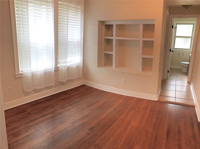 2060 NW 3RD AVENUE, Gainesville, FL 32607