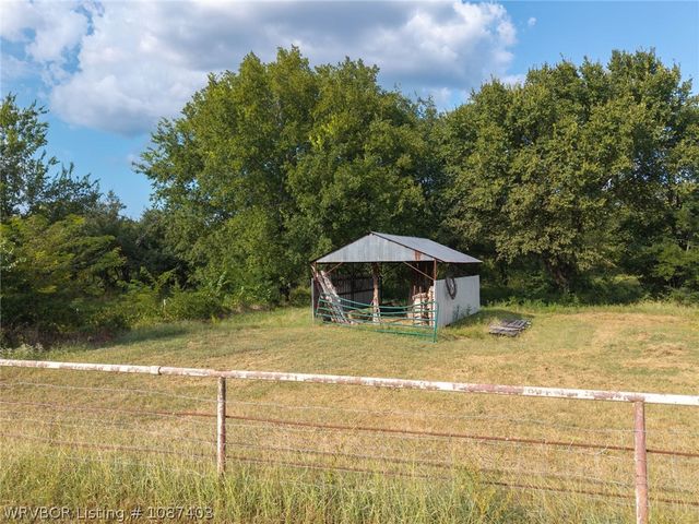 45594 US Highway 271, Wister, OK 74966