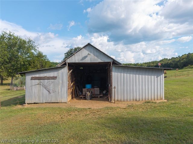 45594 US Highway 271, Wister, OK 74966