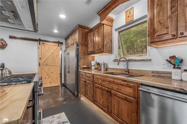 45594 US Highway 271, Wister, OK 74966