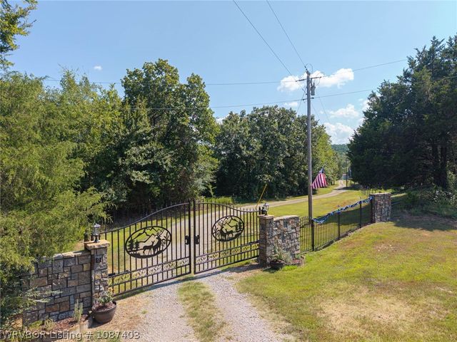 45594 US Highway 271, Wister, OK 74966