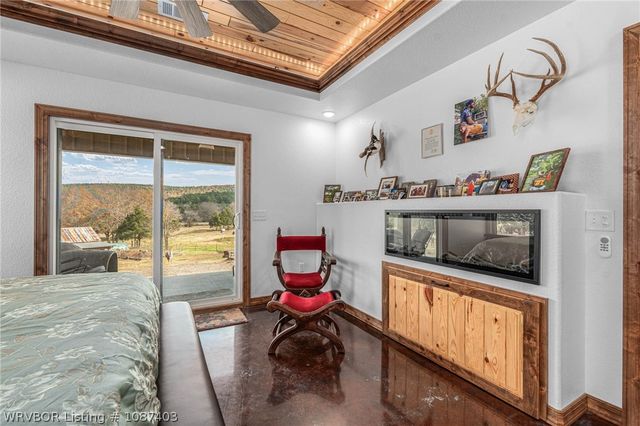 45594 US Highway 271, Wister, OK 74966