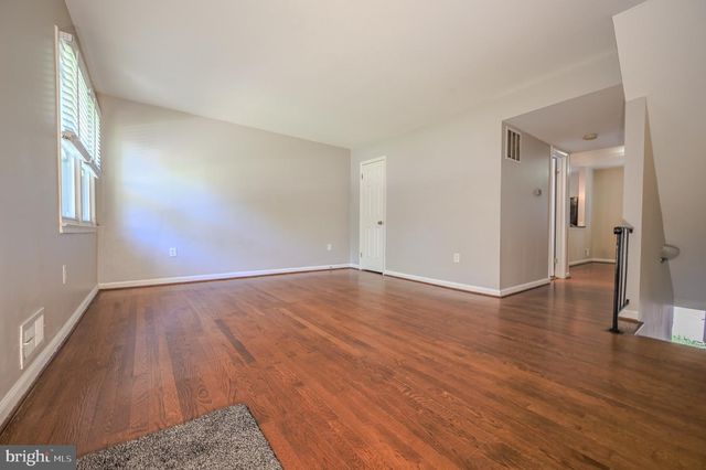 3391 BENBOW CT, Woodbridge, VA 22193