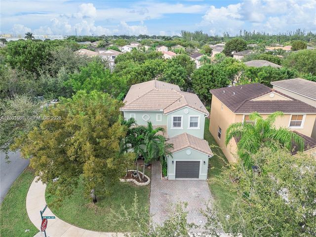1975 SE 14 St, Homestead, FL 33035