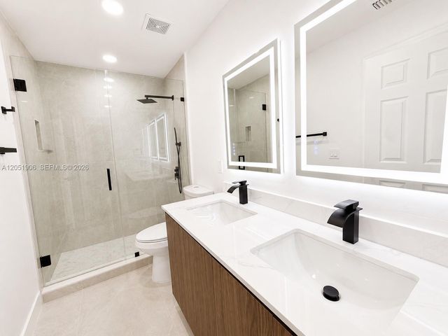 5905 Manchester Way, Tamarac, FL 33321