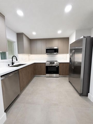 5905 Manchester Way, Tamarac, FL 33321