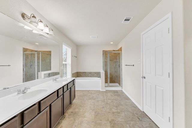 10615 Chestnut Pathway, Tomball, TX 77375