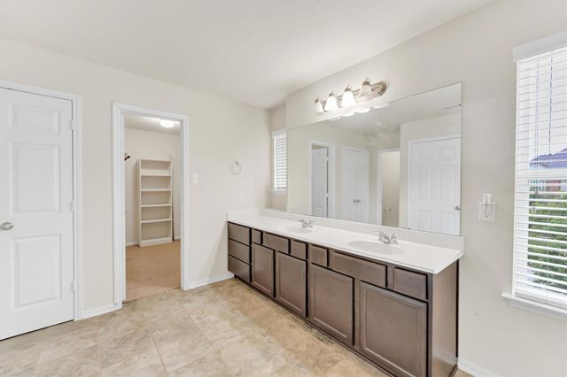 10615 Chestnut Pathway, Tomball, TX 77375