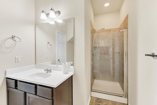 10615 Chestnut Pathway, Tomball, TX 77375