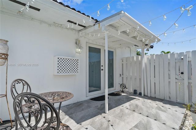 1204 SW 143rd Ct B, Miami, FL 33184