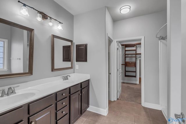 121 Carleighfalls Drive, Meridianville, AL 35759