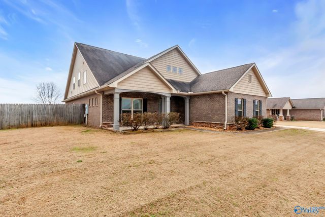 121 Carleighfalls Drive, Meridianville, AL 35759