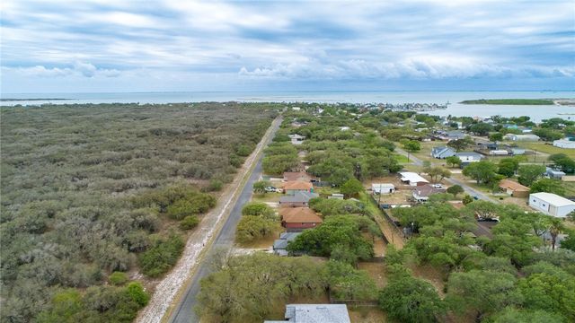 105 Starlight, Ingleside, TX 78362