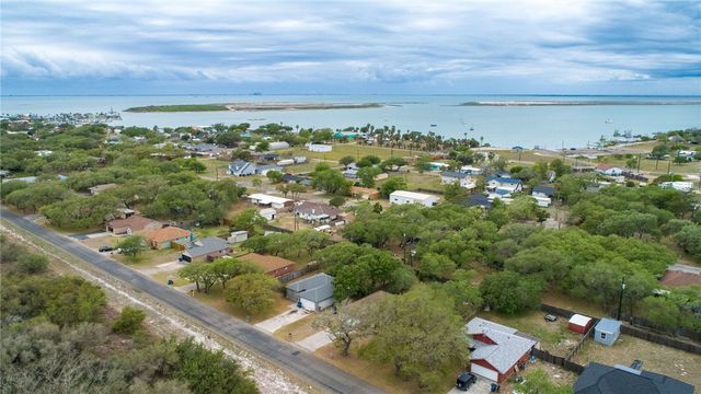 105 Starlight, Ingleside, TX 78362