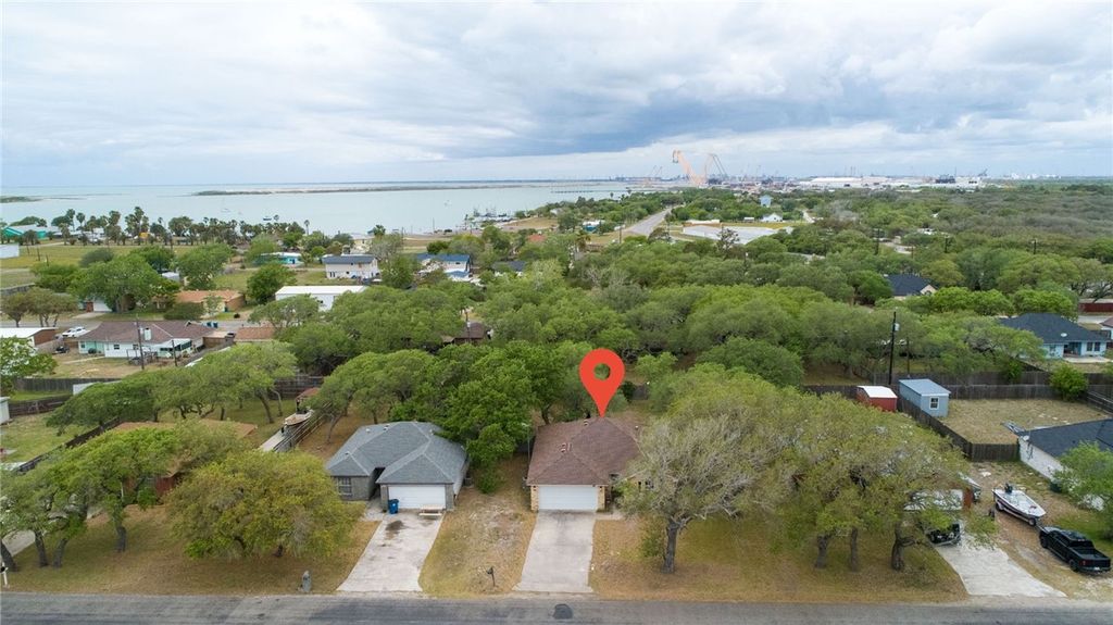 105 Starlight, Ingleside, TX 78362
