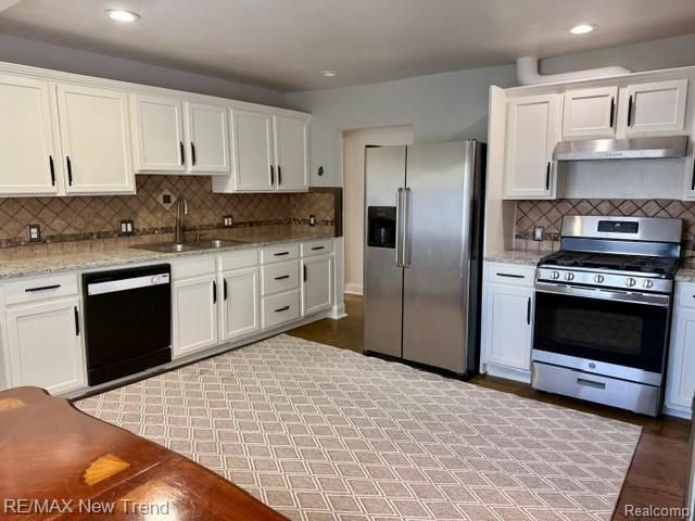 33503 Stocker Street, Farmington Hills, MI 48335