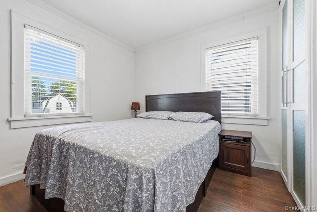 89-67 218th Place, Queens Village, NY 11427