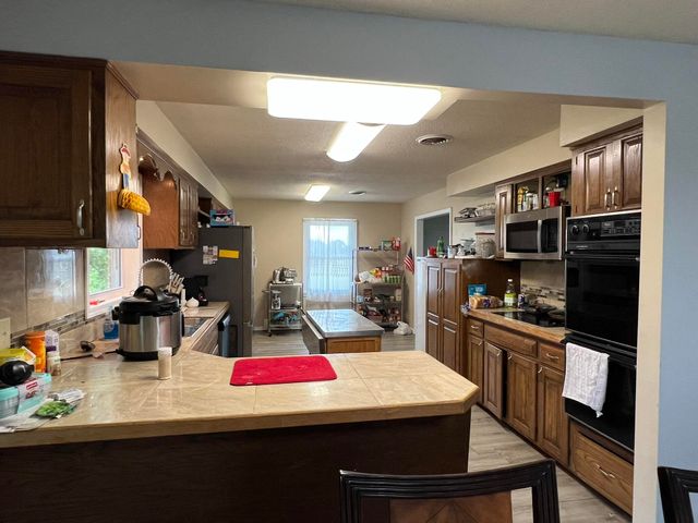 4117 County Road 2600, Willow Springs, MO 65793