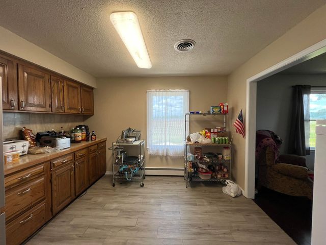 4117 County Road 2600, Willow Springs, MO 65793