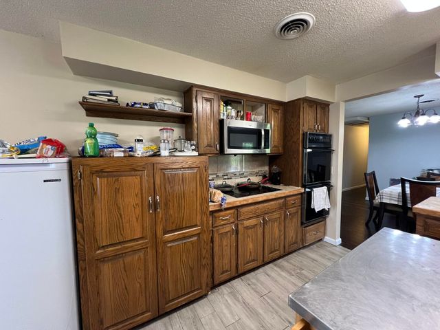 4117 County Road 2600, Willow Springs, MO 65793