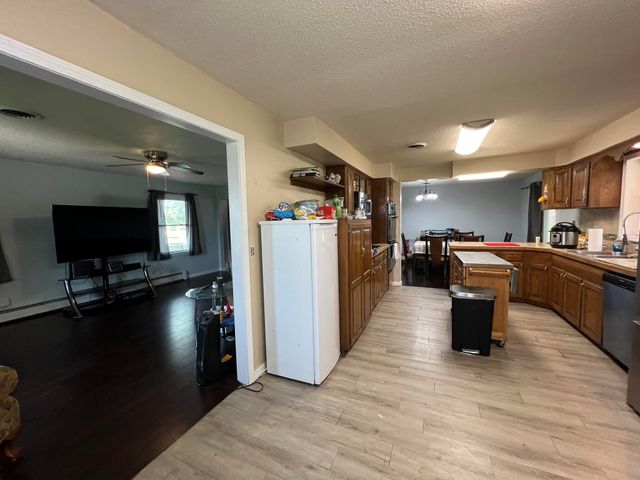 4117 County Road 2600, Willow Springs, MO 65793