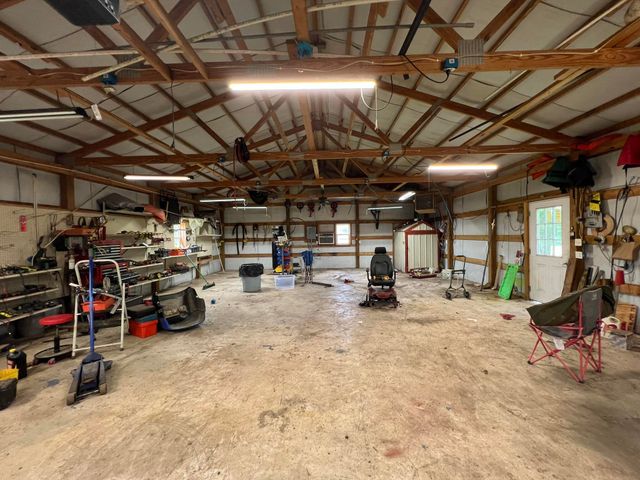 4117 County Road 2600, Willow Springs, MO 65793