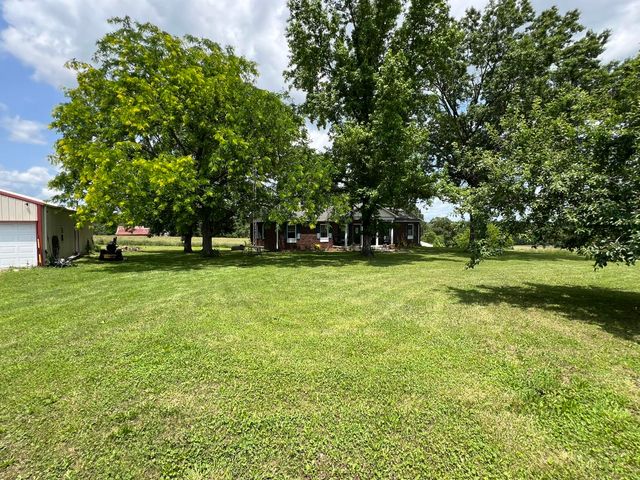 4117 County Road 2600, Willow Springs, MO 65793