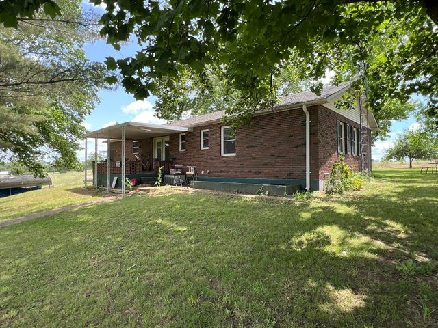 4117 County Road 2600, Willow Springs, MO 65793
