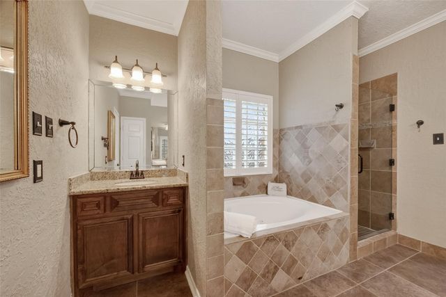 2329 N Lake Front Drive, League City, TX 77573